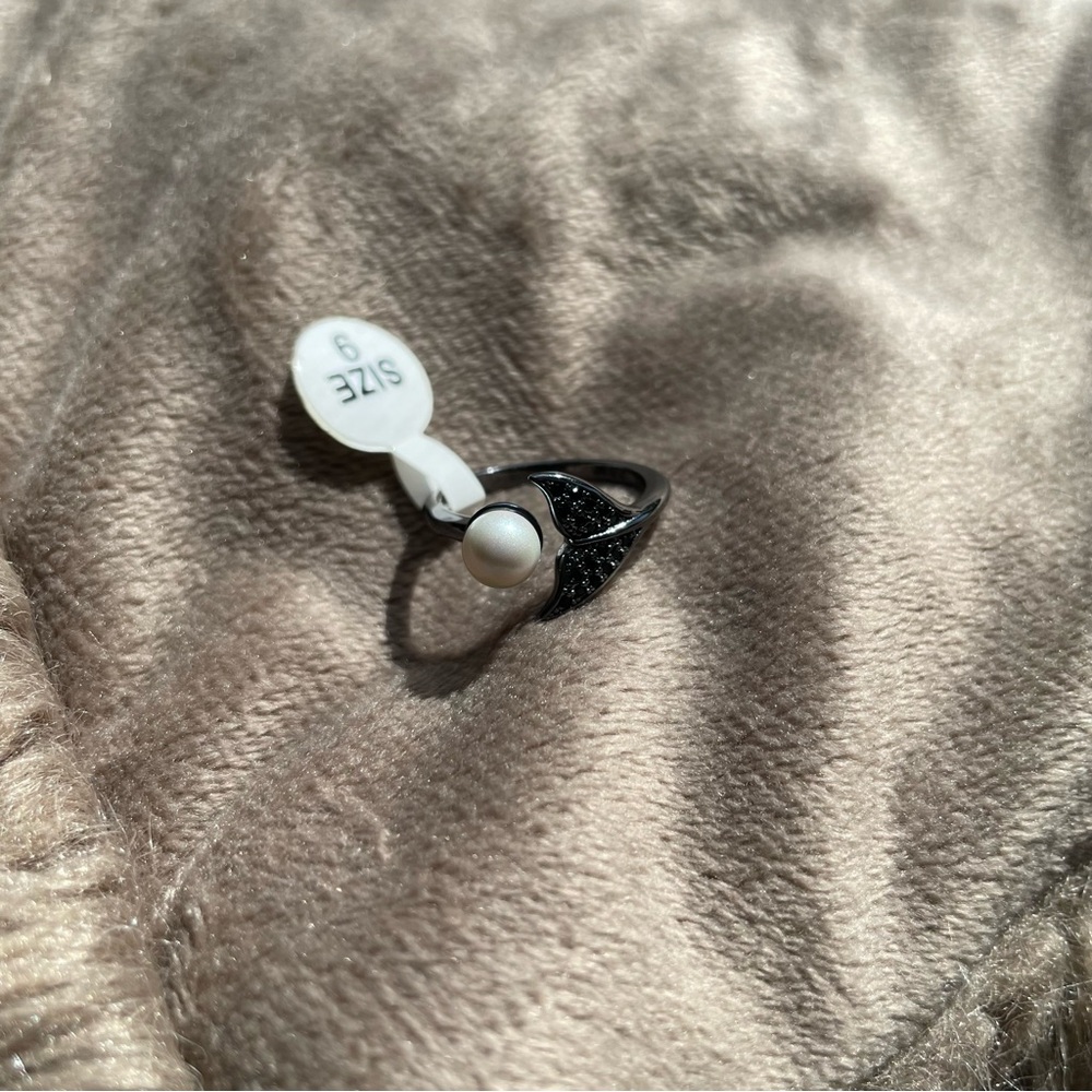 Fragrant Jewels Wicked Mermaid Rings - Picture 6 of 9